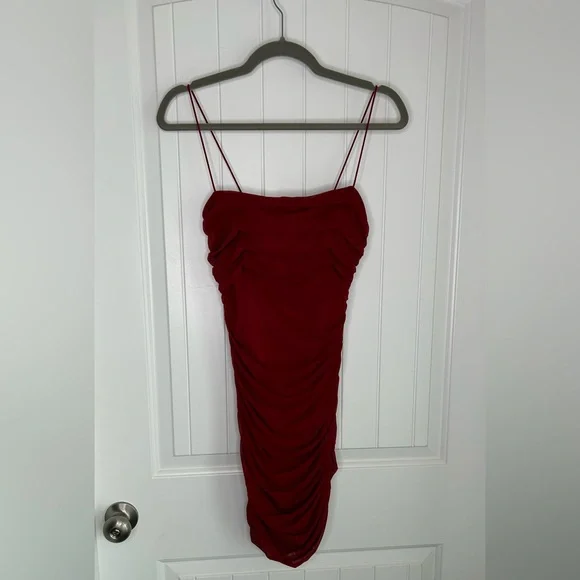 Princess Polly 6 Tara Mini Dress Red Ruched Y2K Spaghetti Strap Mini Bodycon - Picture 2 of 11